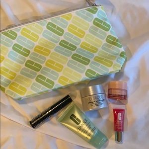 Clinique makeup bundle